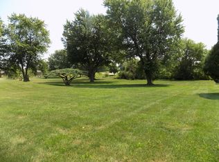 332 Fairway Dr, Beecher, IL 60401