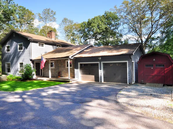 28 Connelly Road, New Milford, CT 06776