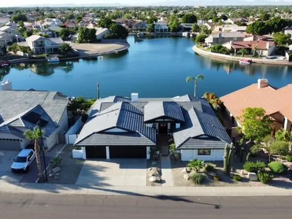 5655 W ARROWHEAD LAKES Drive, Glendale, AZ 85308
