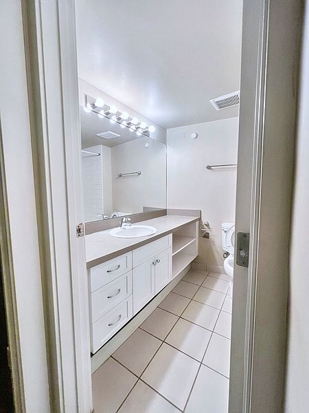Calgary Apartment for rent - 1 Bedroom — photo 11