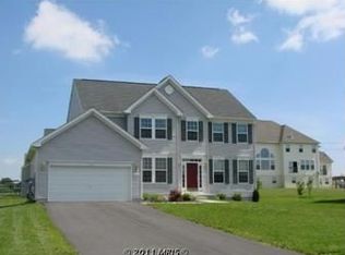 1127 E Pebblebrook Dr, Greencastle, PA 17225