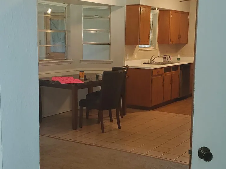 236 Smith St — Photo 19