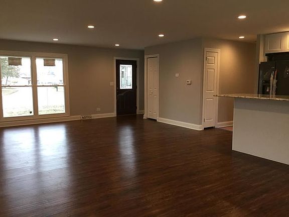 4th image of 7618 Warwick Ave