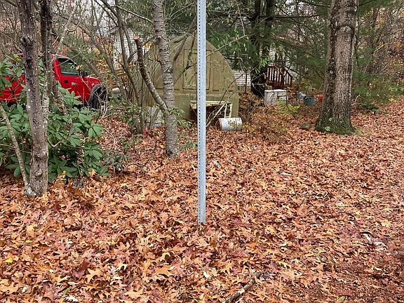 3rd image of 424 S Willow Ave