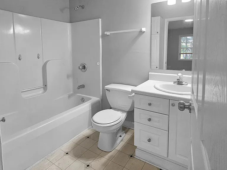 24 Paris Creek Ct #24 — Photo 7