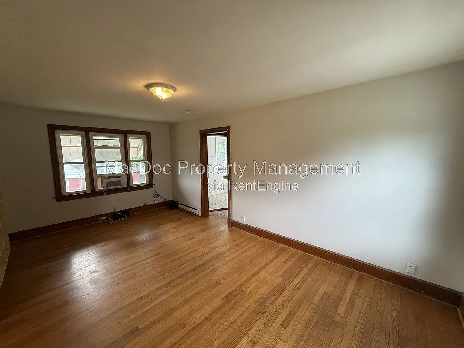 1 bed, 1.0 bath, 735 sqft, $1,495 — Photo 4