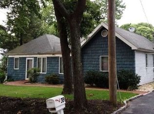 39 Long Beach Dr, Sound Beach, NY 11789