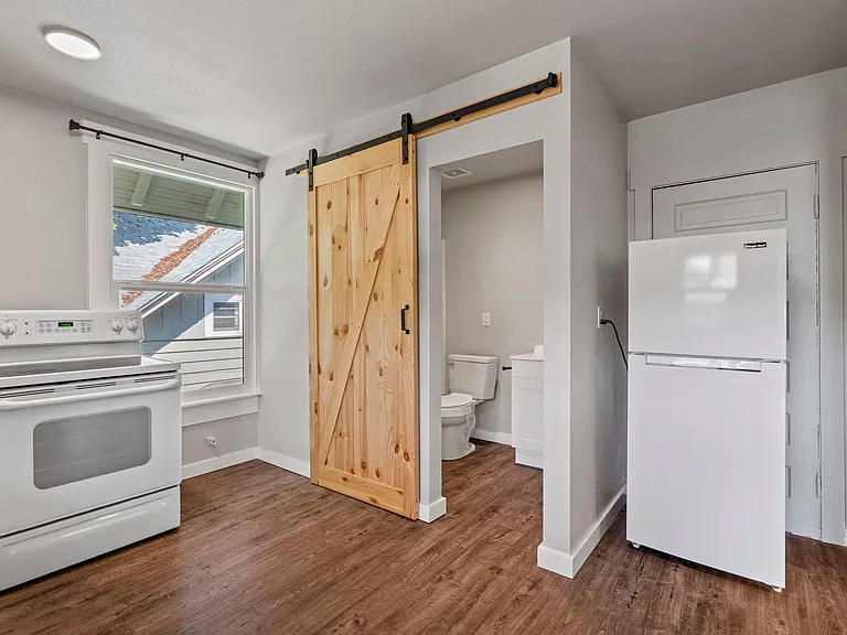1707 W 8th Ave #2 — Photo 11