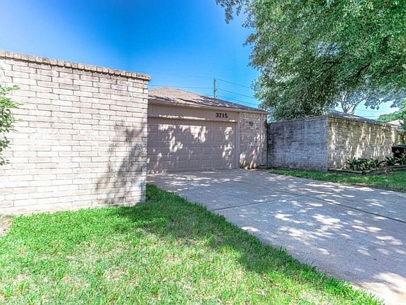 2nd image of 3715 Vineyard Dr
