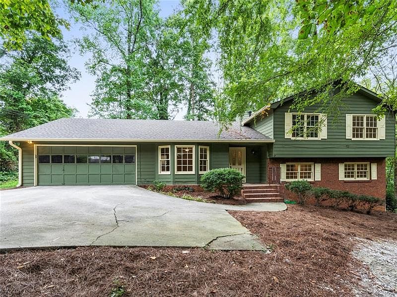 1st image of 2677 Grant Cir