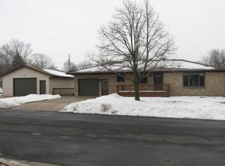 307 Saint John St, Luxemburg, WI 54217