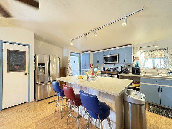 3rd image of 2400 Alpine Blvd Space 68