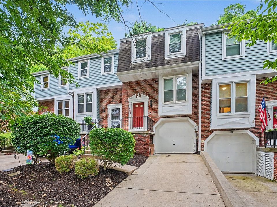 1st image of 127 Spruce Ct
