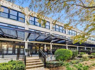 1001 W 15th St UNIT 230, Chicago, IL 60608