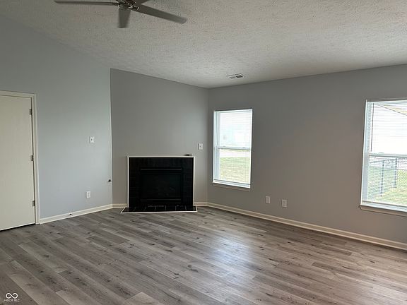 5th image of 10611 Patriot Ln