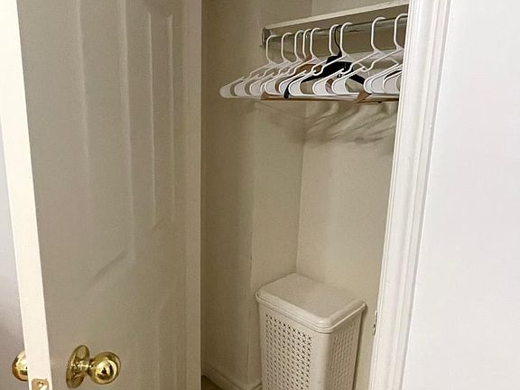5th image of 10 Post Oak Dr #47