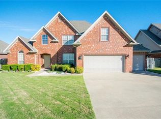 824 Amethyst Ave, Bethel Heights, AR 72764