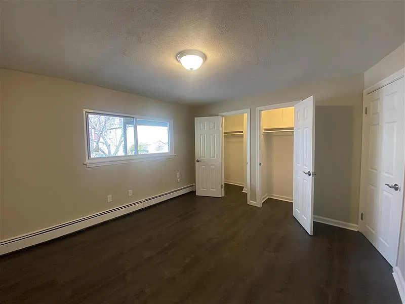 2 bed, 999 sqft, $3,000 — Photo 4