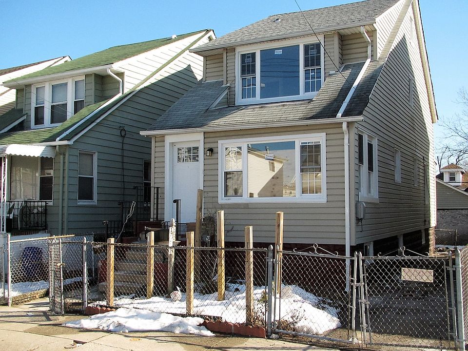 1st image of 170-52 118th Ave