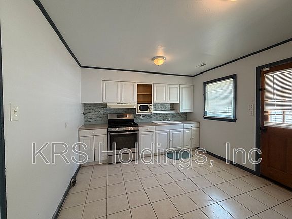 3rd image of 408 Stockton Rd