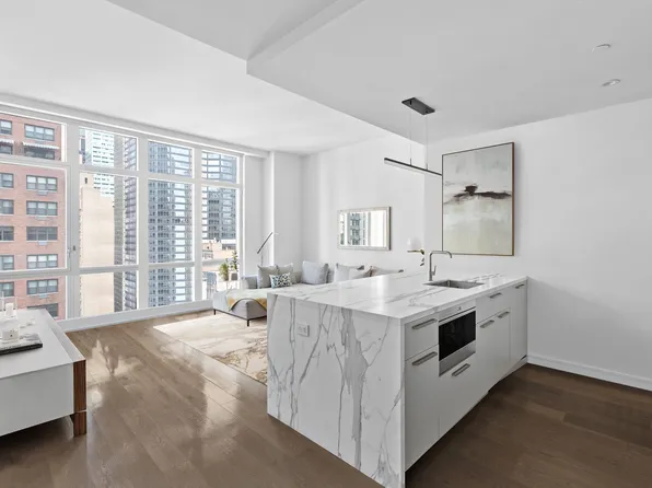 305 East 51st Street image 1 of 14