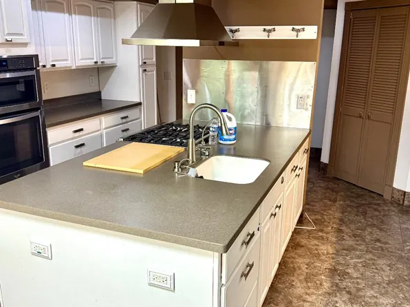 133 W Ridge Rd #1, Gary, IN 46408