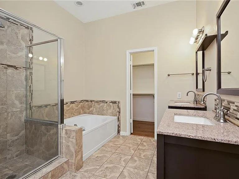 6701 Candlecreek Ln — Photo 21