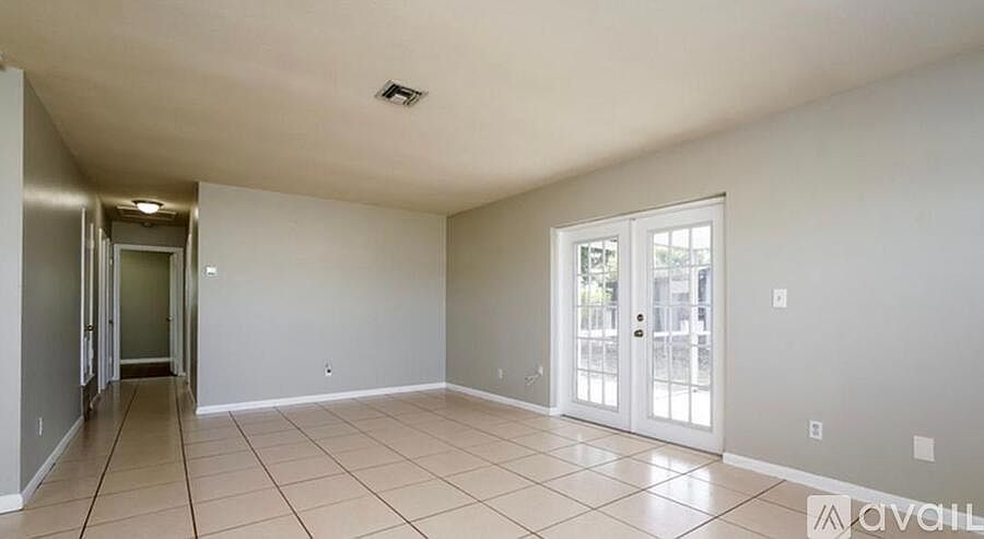 1st image of 303 Morgan Cir N