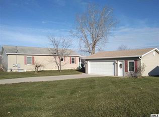 4997 Donnely Rd, Jackson, MI 49201