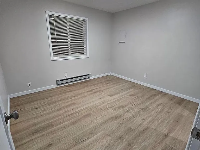 204 Grand Manor Dr — Photo 7