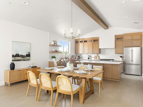 5th image of 376 Cuckoo Ct