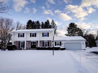 16 Latium Dr, Pittsford, NY 14534