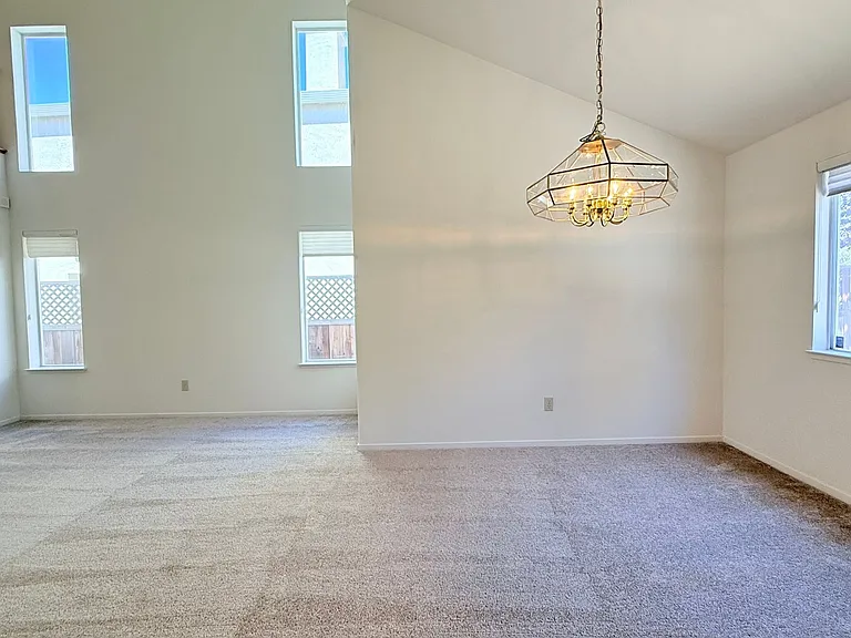 1126 Vista Pointe Cir — Photo 10