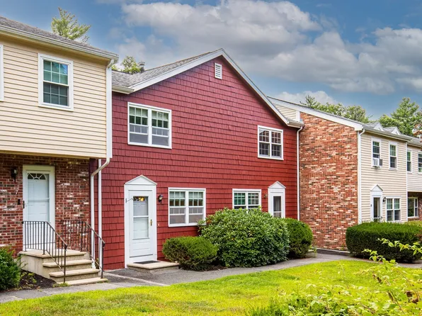 535 Haverhill St APT 8, Rowley, MA 01969