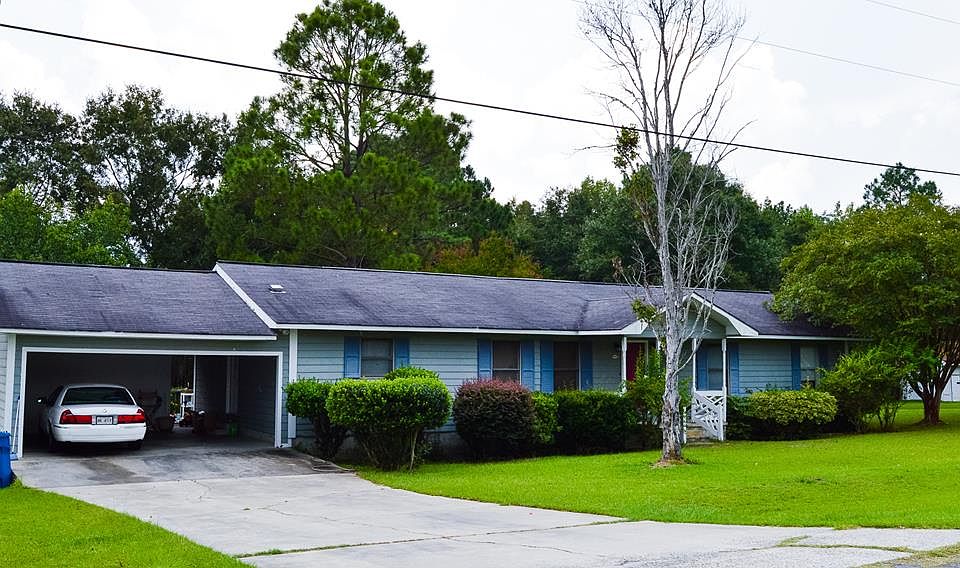 1st image of 1710 Moses Dr