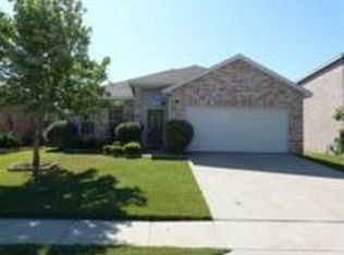 1325 Pine Ridge Dr, Roanoke, TX 76262