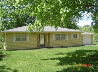 1134 S College St, Ottawa, KS 66067