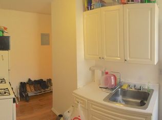 5227 35th St APT 2B, Long Island City, NY 11101
