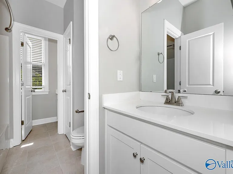 42 Pine St NW — Photo 33