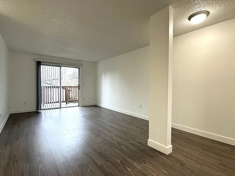 West on Murray Apartments — Photo 10