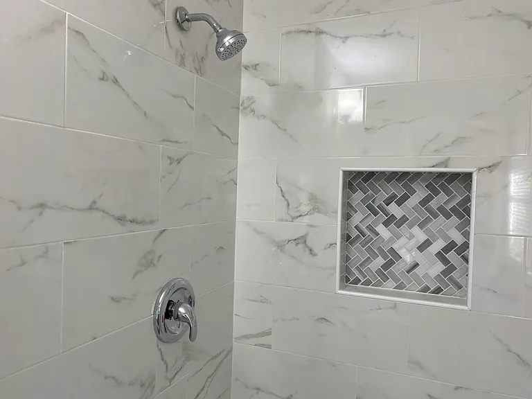 2202 Chestnut Log Dr — Photo 14