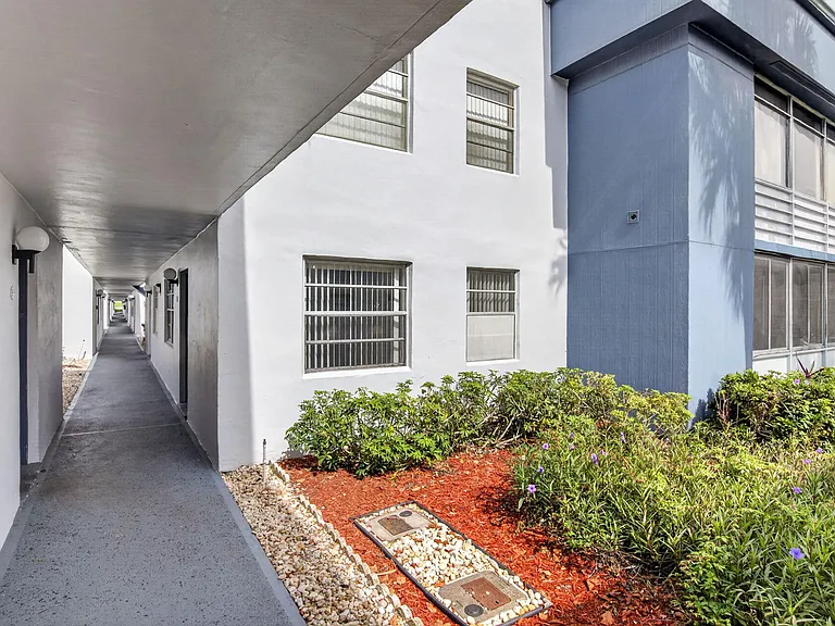 68 Normandy Ln #B — Photo 19