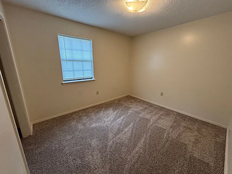 311 N Joplin Ave #1-7 — Photo 5