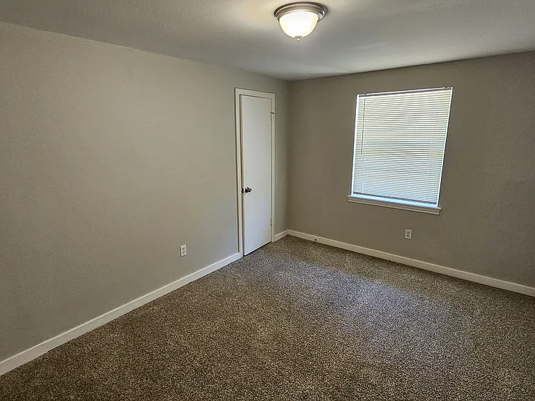 5731 W Airport Blvd — Photo 15