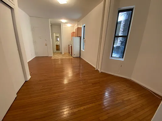 Rented by GreenVill Real Estate LLC | media 13