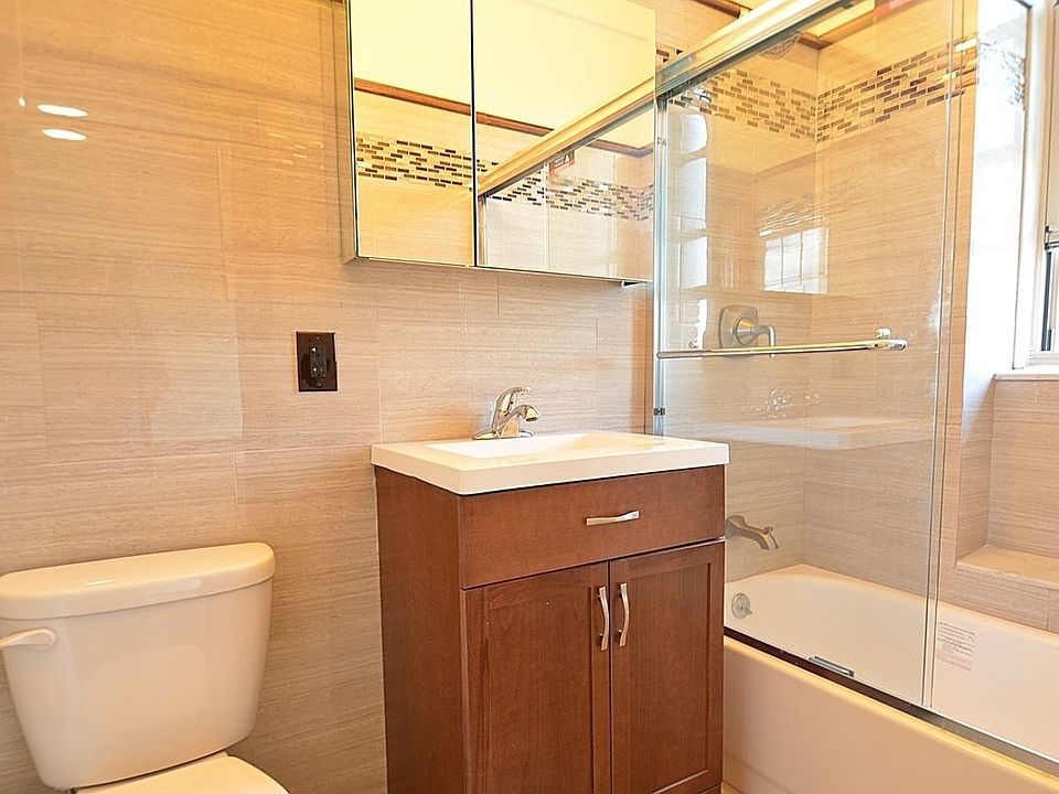 1st image of 287 Amsterdam Ave #906