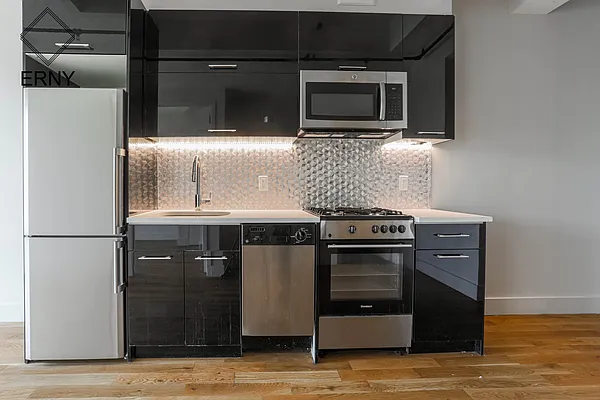 Rented by ERNY LLC | media 2