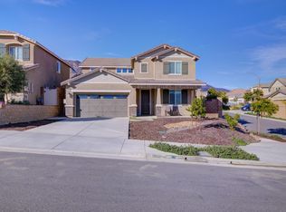 26055 W Plumcot Dr, Corona, CA 92883