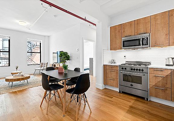 2nd image of 517 W 45th St #42D