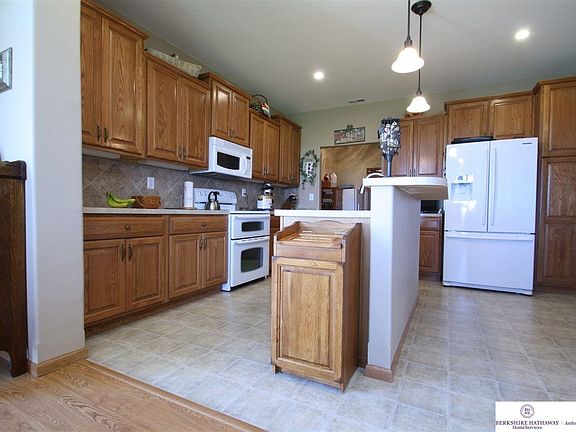 4th image of 1152 County Road 6